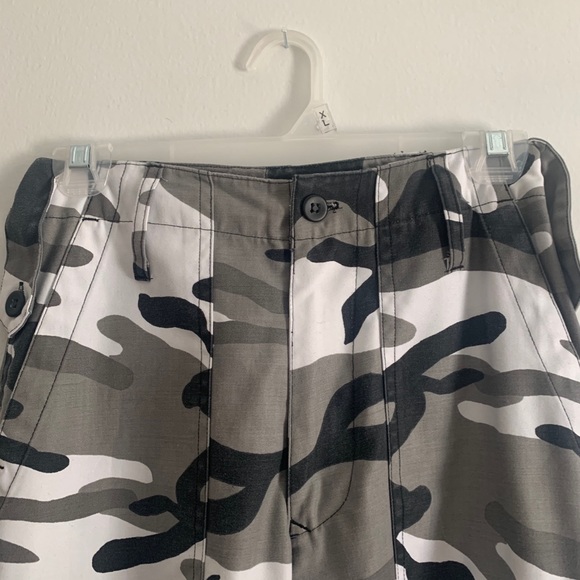 Cargo Pants - Picture 2 of 5